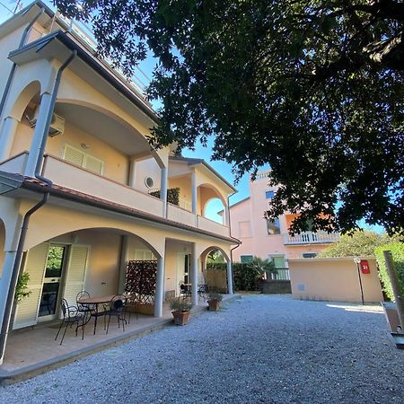 Villa Il Boschetto San Vincenzo Ngoại thất bức ảnh