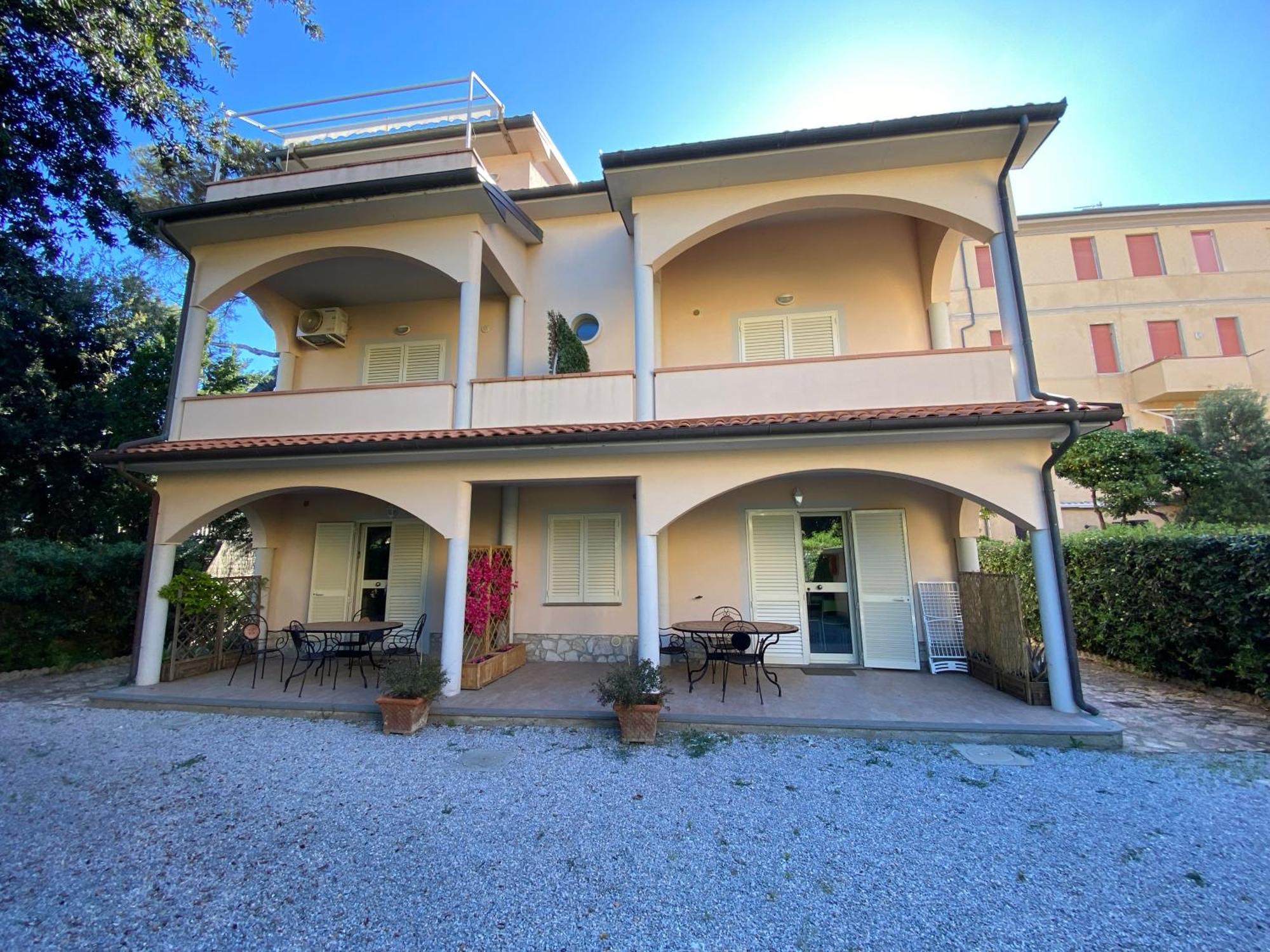 Villa Il Boschetto San Vincenzo Ngoại thất bức ảnh